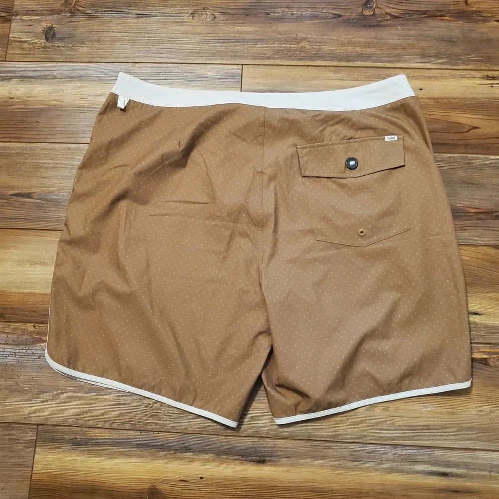 NWOT Vuori Cruise Boardshorts Brown Micro Dot Mens 38 Scalloped Swim Trunks V314
